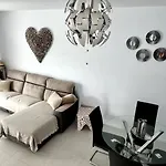 Lovely Sanmar, Heated Pool, Private Gymnasium Villa Playa Blanca (Lanzarote)