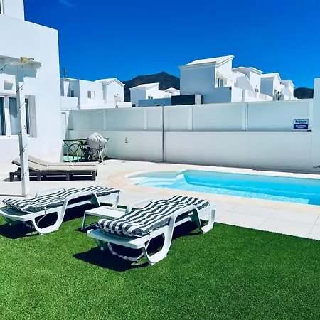 Lovely Sanmar, Heated Pool, Private Gymnasium וילה פלאיה בלנקה