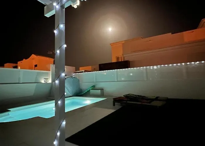 Lovely Sanmar, Heated Pool, Private Gymnasium Playa Blanca (Lanzarote)