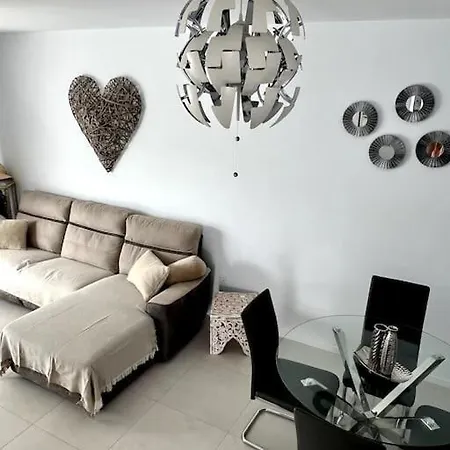 Lovely Sanmar, Heated Pool, Private Gymnasium Villa Playa Blanca (Lanzarote)