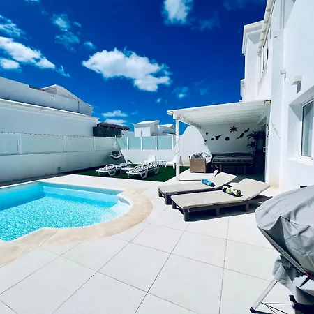 Lovely Sanmar, Heated Pool, Private Gymnasium Villa Playa Blanca (Lanzarote)