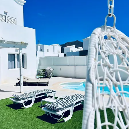 Villa Lovely Sanmar, Heated Pool, Private Gymnasium *