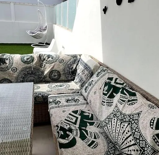 فيلة Lovely Sanmar, Heated Pool, Private Gymnasium