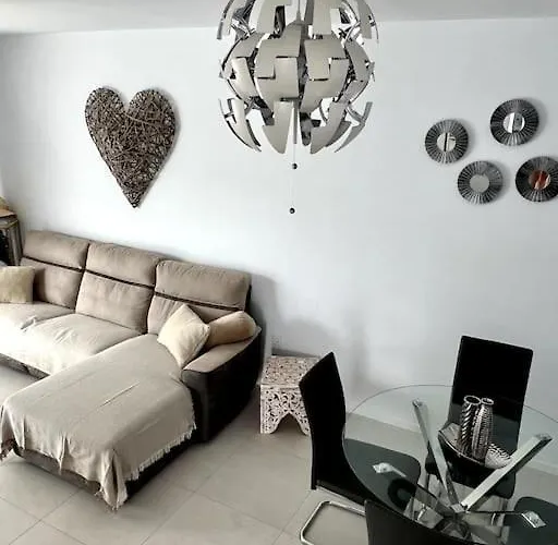 Lovely Sanmar, Heated Pool, Private Gymnasium فيلة بلايا بلانكا