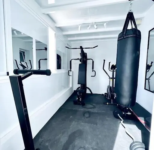 Lovely Sanmar, Heated Pool, Private Gymnasium فيلة *