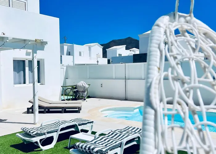 فيلة Lovely Sanmar, Heated Pool, Private Gymnasium *