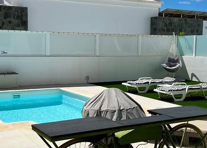 Lovely Sanmar, Heated Pool, Private Gymnasium