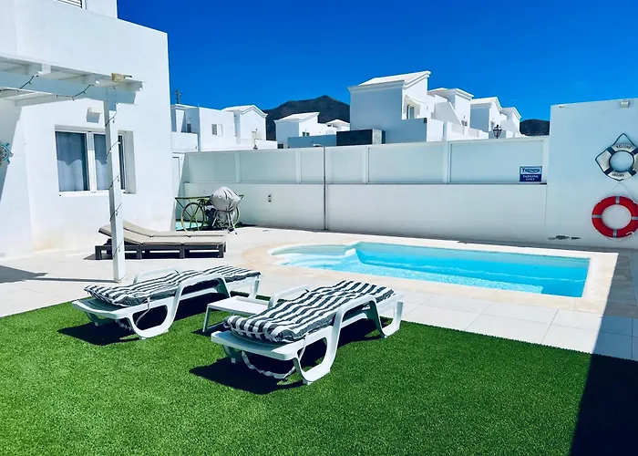 Lovely Sanmar, Heated Pool, Private Gymnasium فيلة بلايا بلانكا