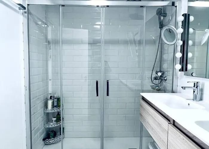 فيلة Lovely Sanmar, Heated Pool, Private Gymnasium